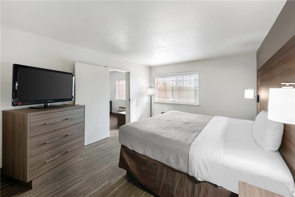 Quality Near Seaworld - Lackland Hotel